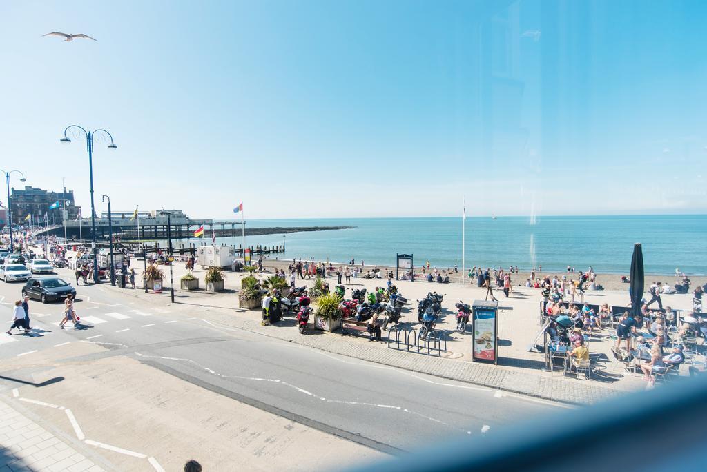 Sea View Ar Lan Y Mor Luxury Apartment Aberystwyth Bagian luar foto